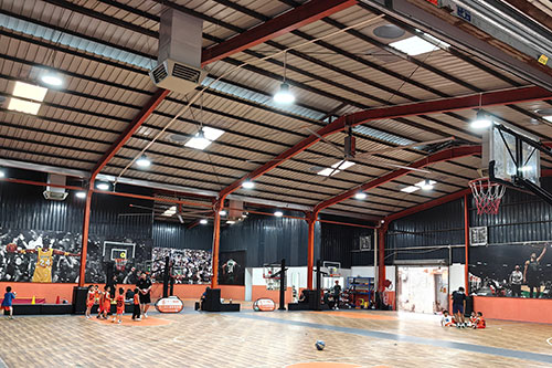 外轉(zhuǎn)子7.3米工業(yè)大風(fēng)扇如何重塑現(xiàn)代空間環(huán)境